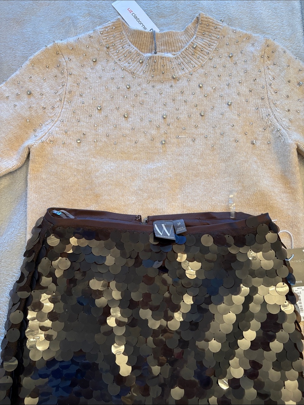 BUNDLE of sweater and pencil skirt.